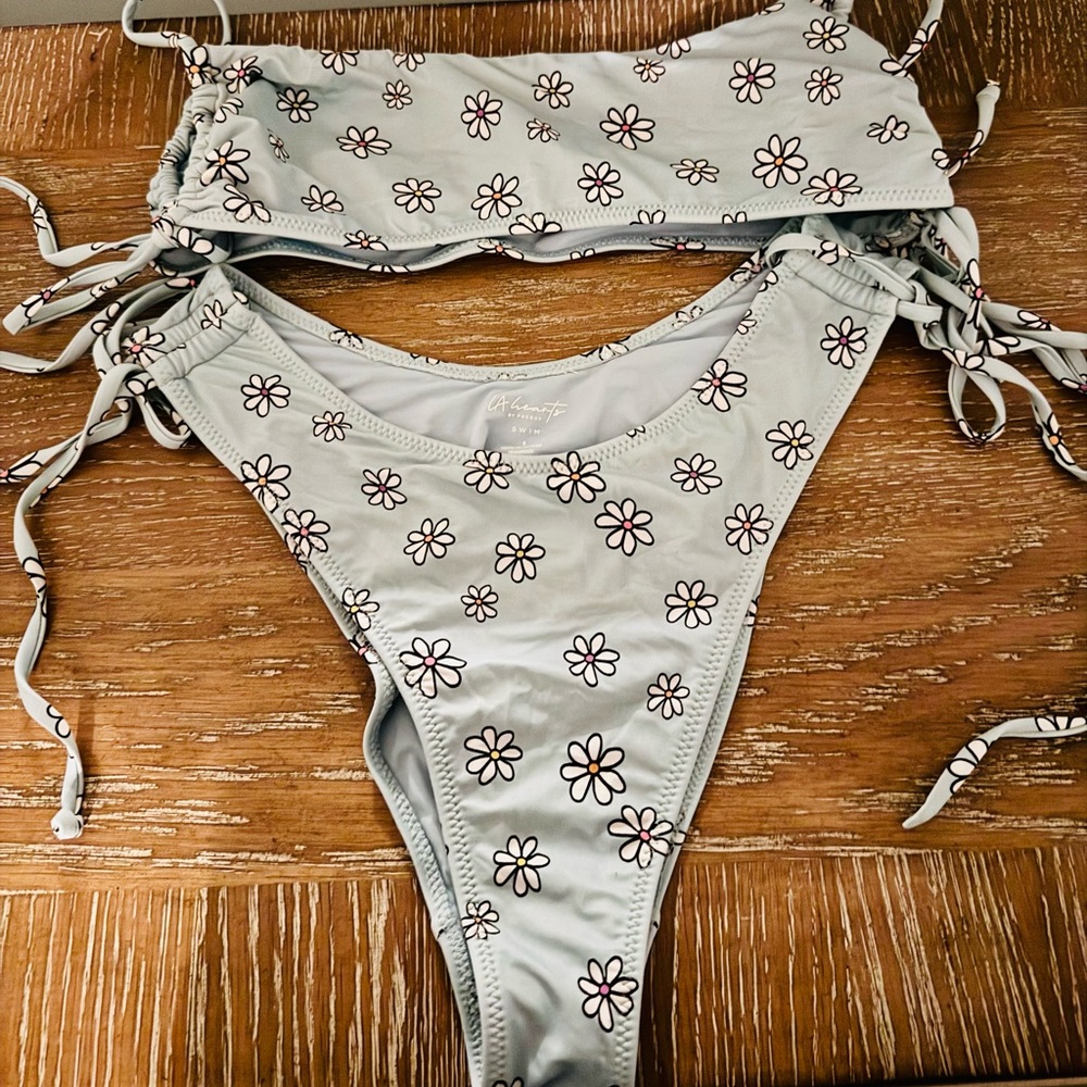 Light Blue Daisy High Rise Set